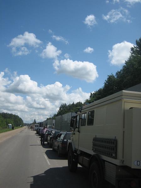 IMG_5187.jpg - Latvian- Russian border, 10 hours waiting